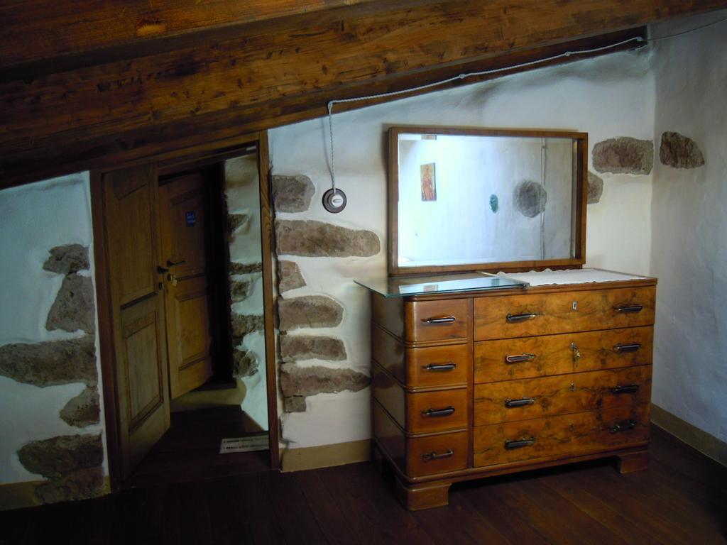 Casa Castori Bed & Breakfast Макомер Стая снимка