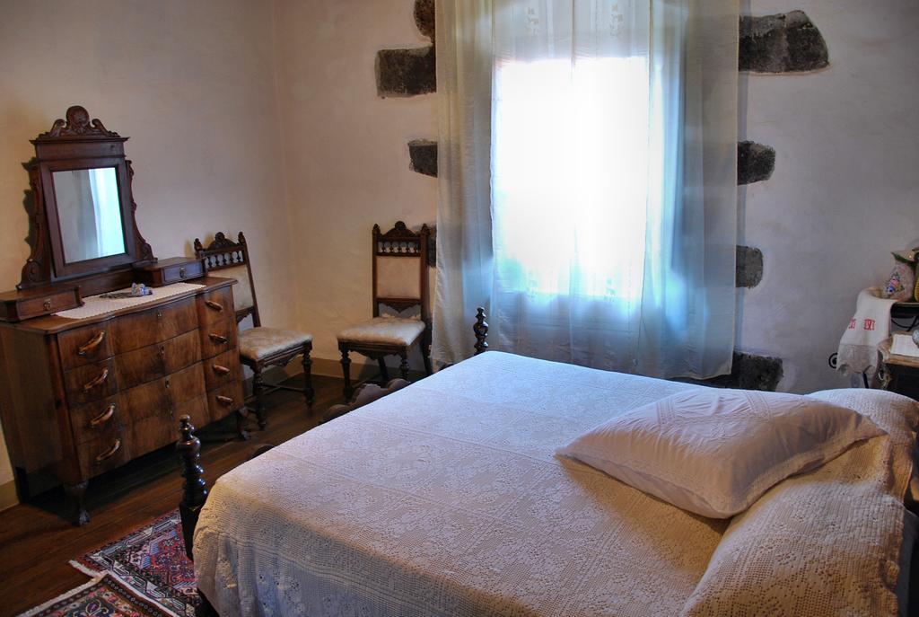 Casa Castori Bed & Breakfast Макомер Стая снимка